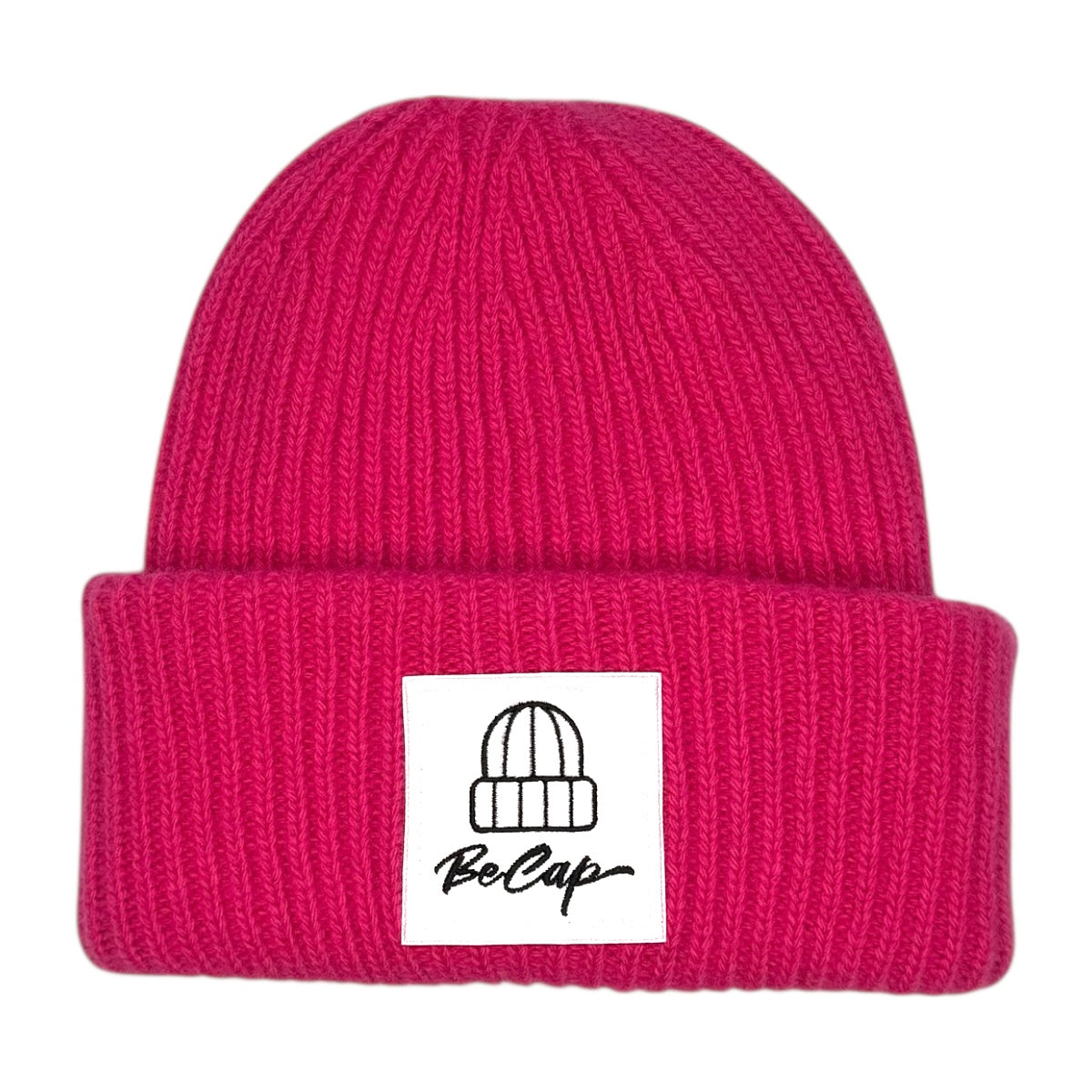 Cuffia lana merino unisex BeCap in lampone con risvolto alto e logo applicato.