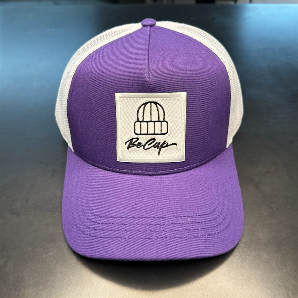 CAPPELLO RAPPER VIOLA BIANCO